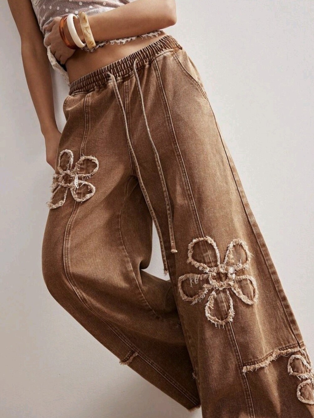Women's Casual Beige Wide Leg Pants With Plant Patches And Pockets Long Woven - Picture 4 of 9